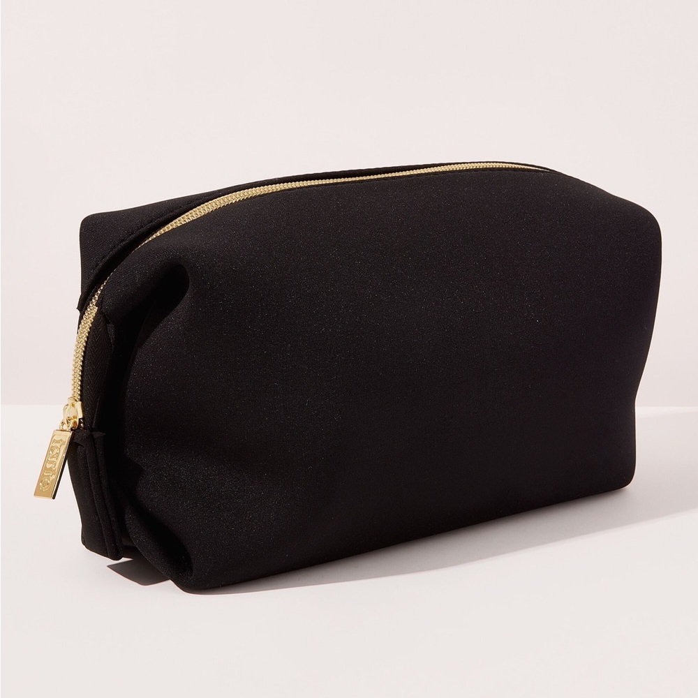 Tarte Simply Chic Makeup Bag